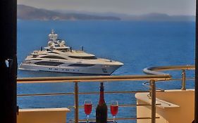 Royal Queen And King Luxury Apartment